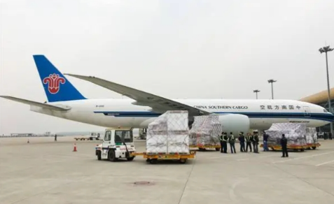 白沙昆明机场物流助力鲜花输送全国